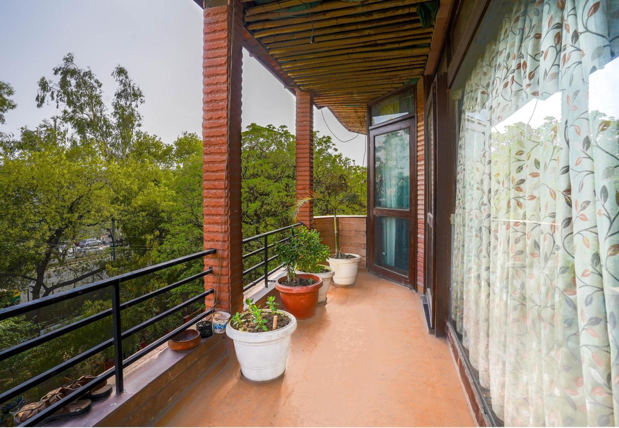 Hide-In Hostel Delhi Нью-Дели Экстерьер фото